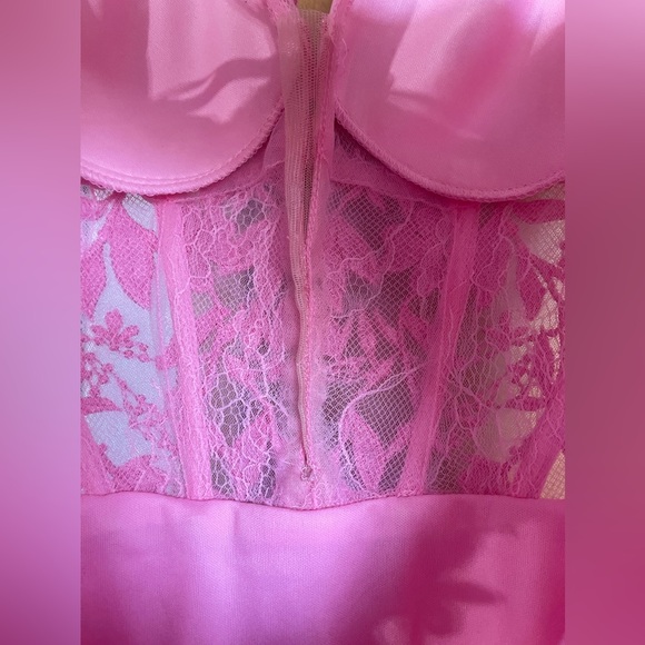 Pink Lace Floral Dress - Picture 4 of 7